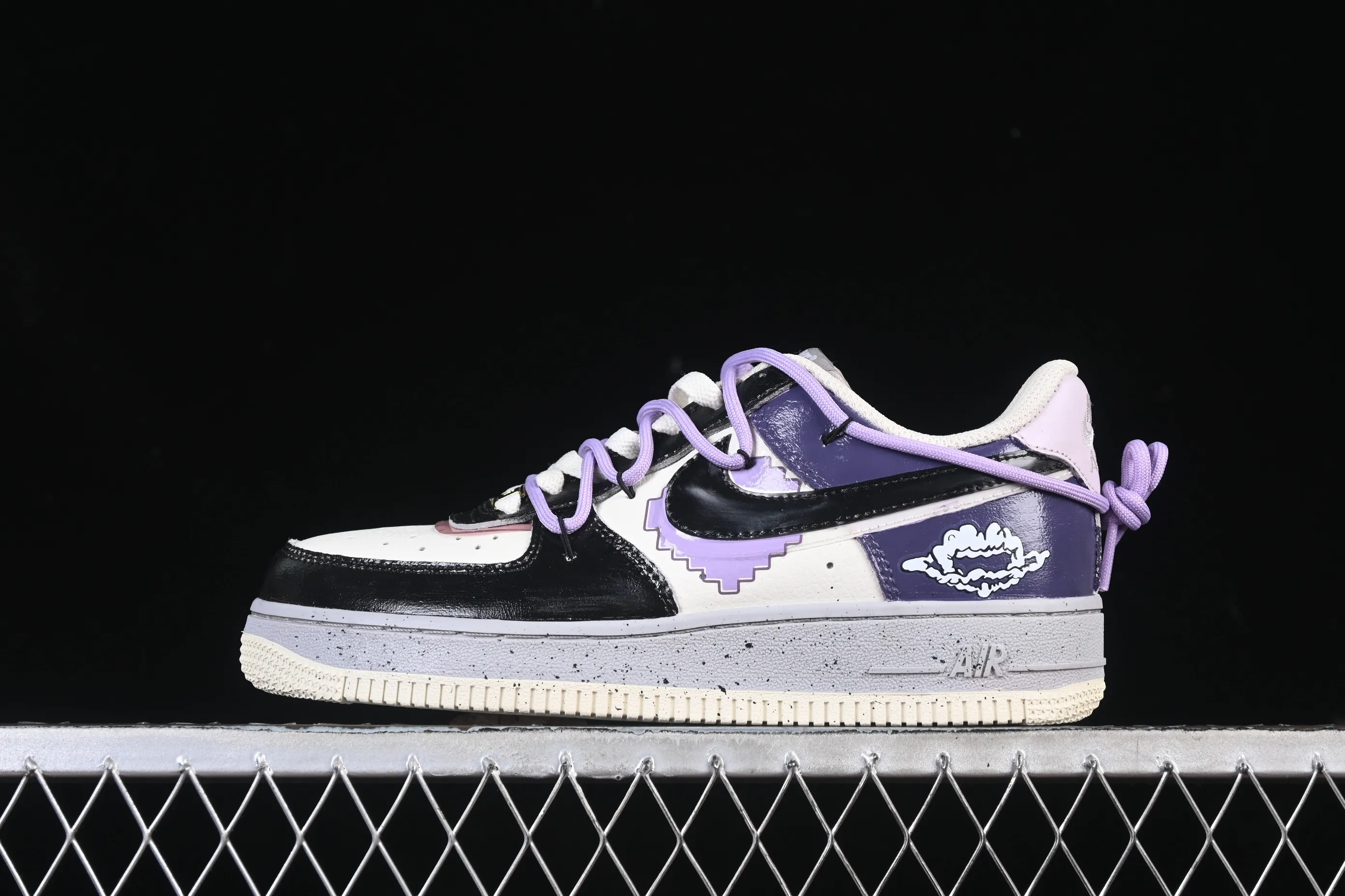 All categories Nk Air Force 1 Air Force series Nk Air Force 1 Low Air Force low-top Nike Air Force 1'07 Low "Pixel Cloud Tracking" Hand-painted graffiti Pixel cloud tracking Air Force 1 low-top casual sports sneakers CJ0304-106